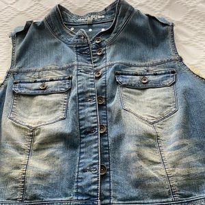 Vintage women’s 2X jean vest.